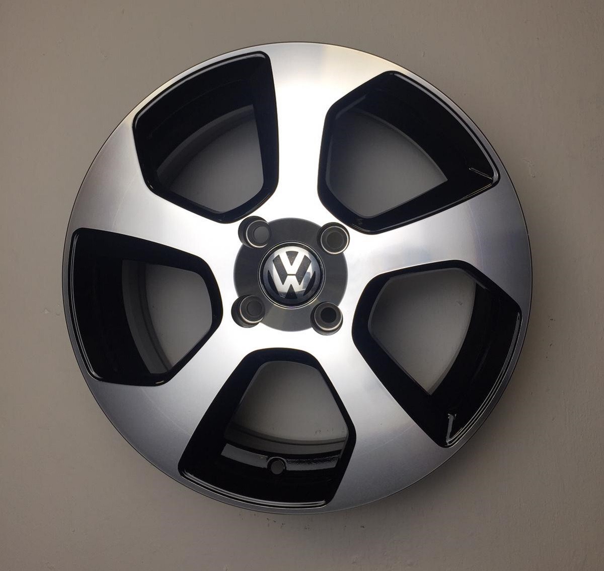 Llanta Pase X Vw Golf Deportiva Negro Diamantado U S