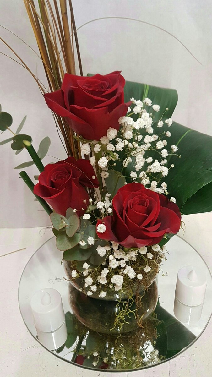 Arreglos Florales Con Flores Naturales Para Eventos. - $ 450,00 en