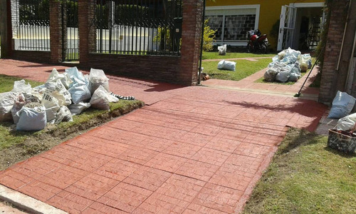 Baldosones Y Baldosas De Hormigón Vibrado Patios Y Veredas - $ 220,00