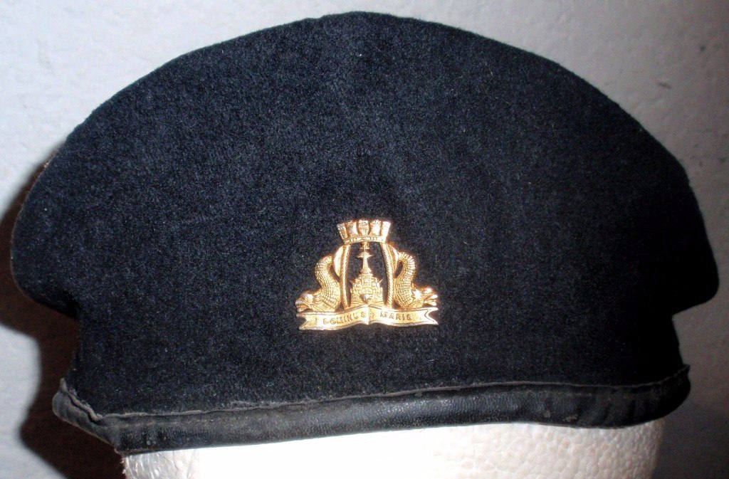 Boina Militar Naval De La Marina Armada De Chile / Insignia - U$S 100