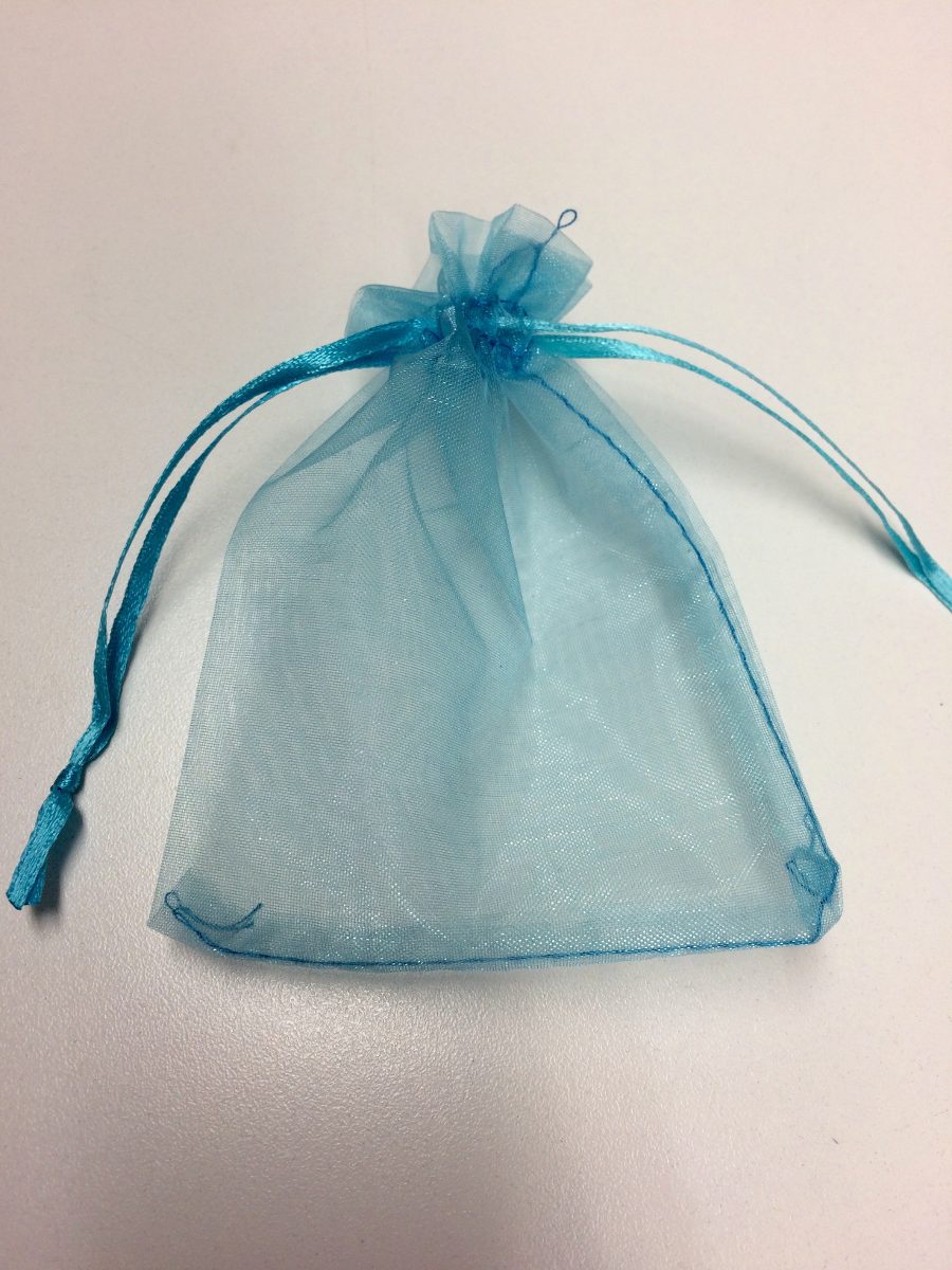 Bolsas Bolsita De Organza Color Celeste 8x11 Cm - $ 4,00 en Mercado Libre