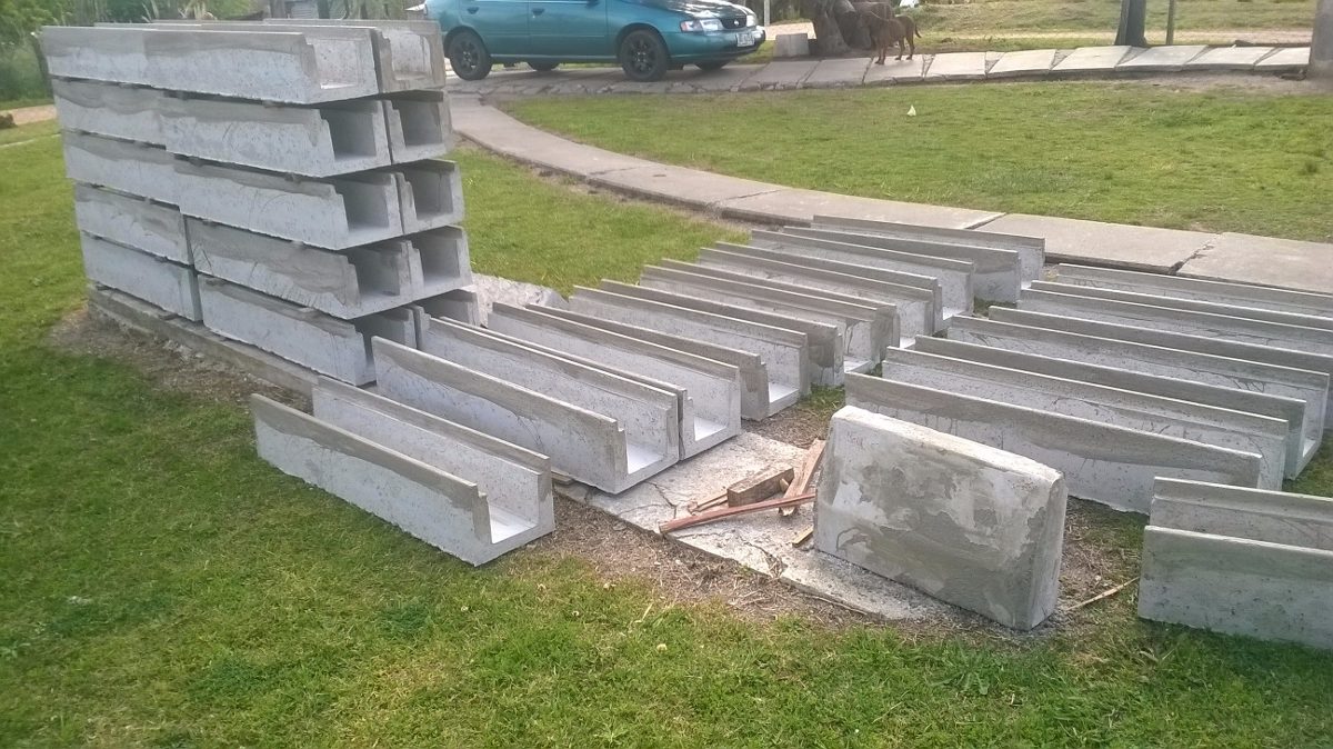 Canaleta Regueras Pluviales Jardin Patio Lavaderos Garajes