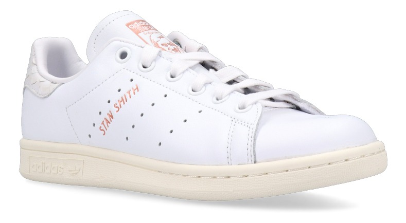 stan smith skateboarding