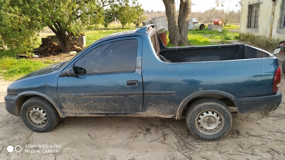 Chevrolet corsa pickup