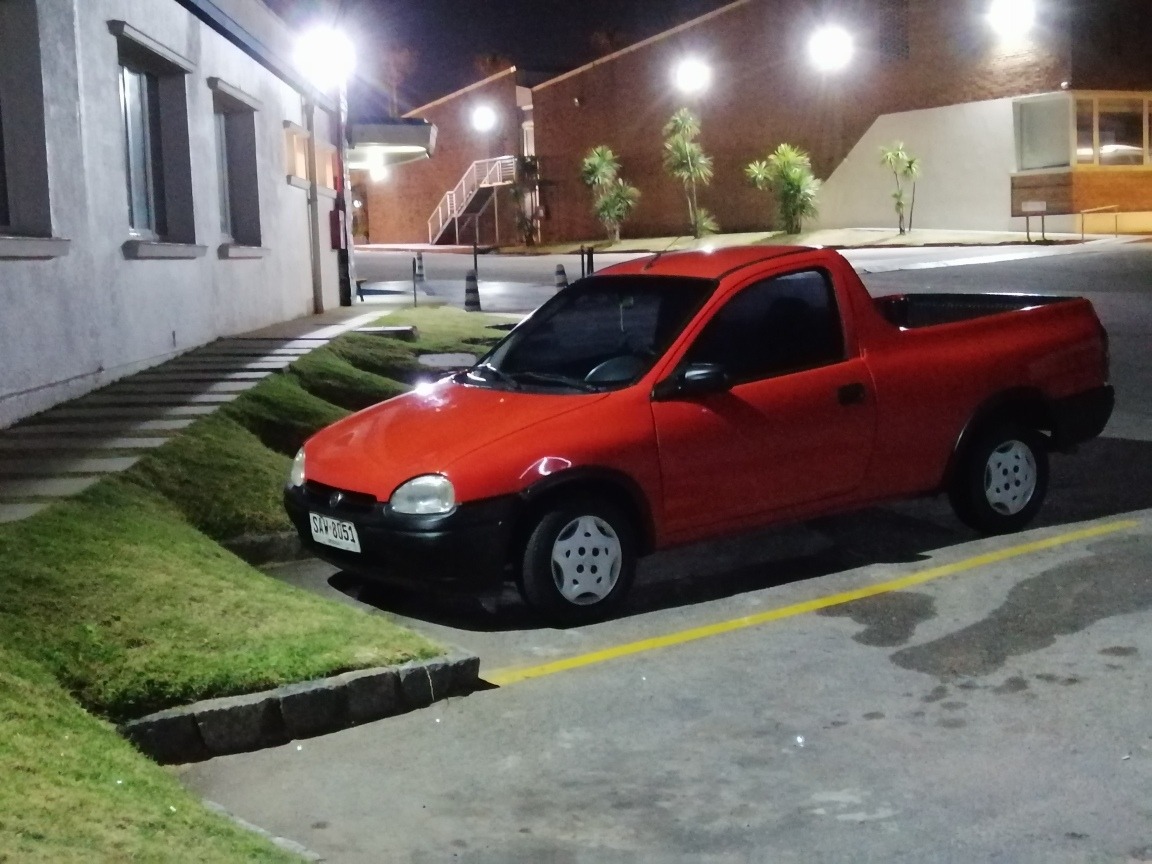 Chevrolet corsa pickup