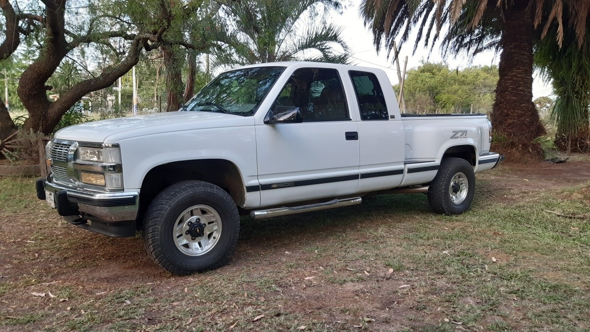 Chevrolet Silverado V8 6.5 Td 4x4 - U$S 28.000 en Mercado Libre