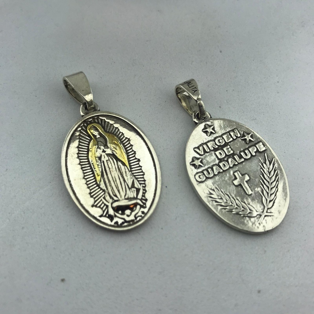 Dije Virgen De Guadalupe Plata Leve Cadena Acero Quirurgico - $ 680,00