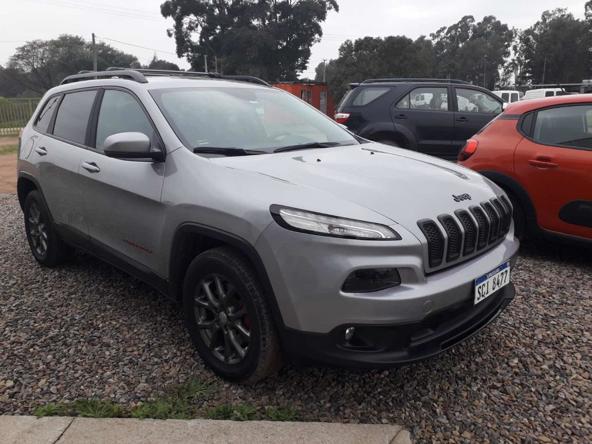 Jeep cherokee longitude