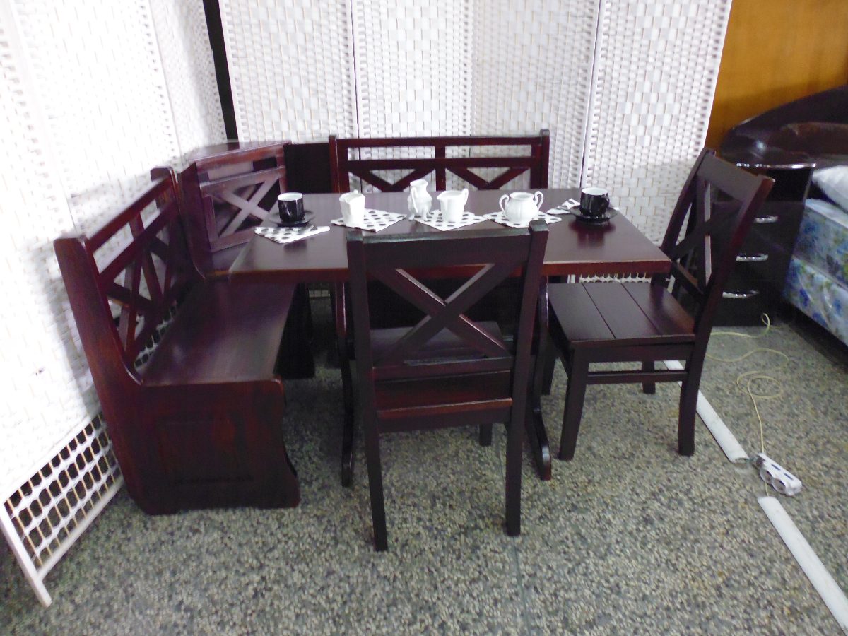 Juego De Comedor Esquinero Con Baul!! - $ 14.900,00 en Mercado Libre Juego De Comedor Esquinero Con Baul!! - $ 14.900,00 en Mercado Libre
