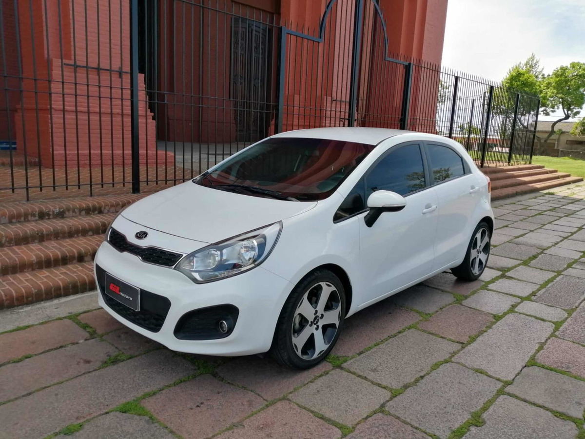 Kia Rio 1.4 Ex 109cv 6mt 2013 - U$S 13.900 en Mercado Libre