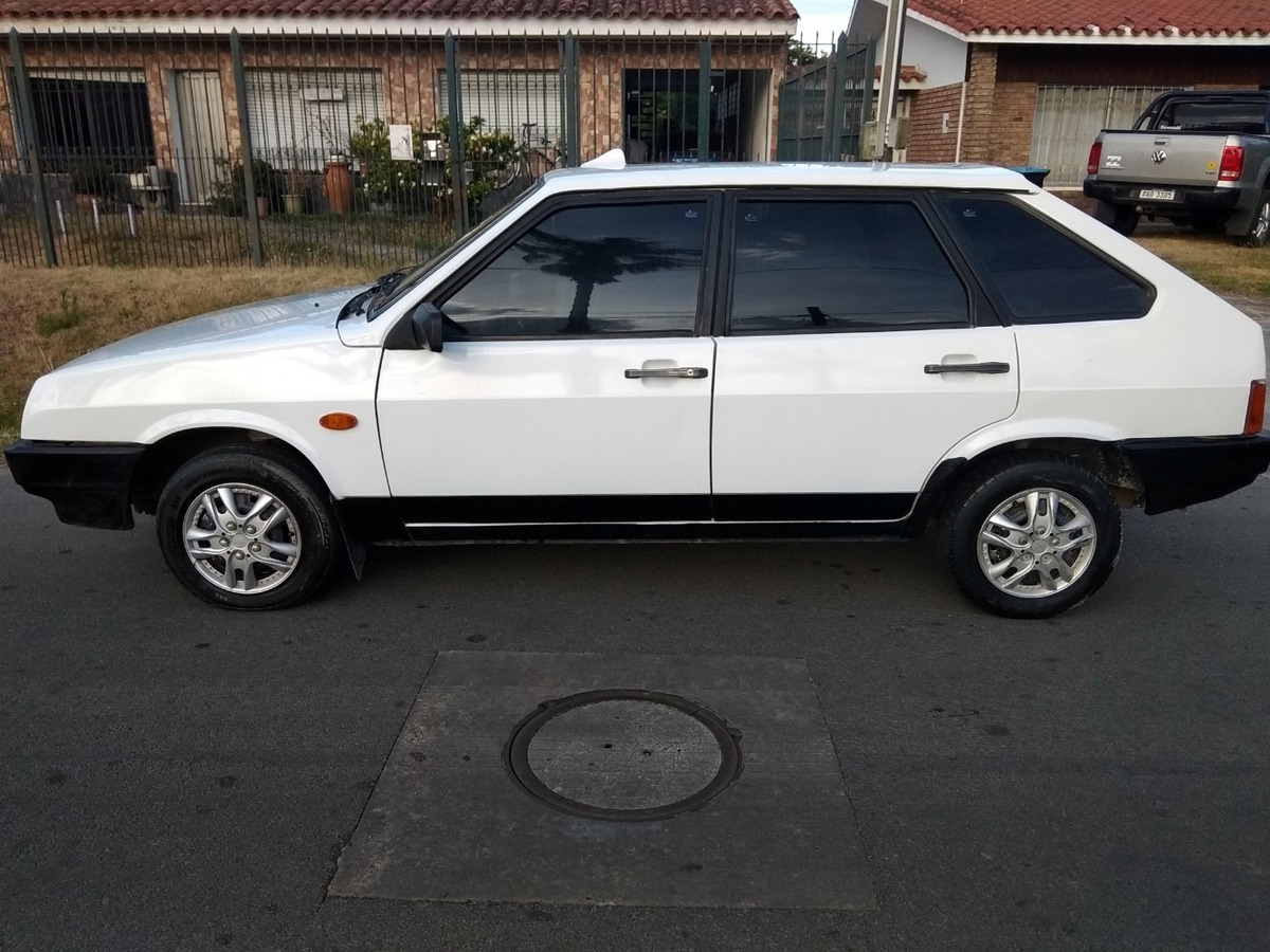 Lada samara forma