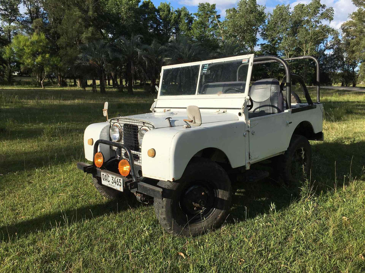 Land rover jeep