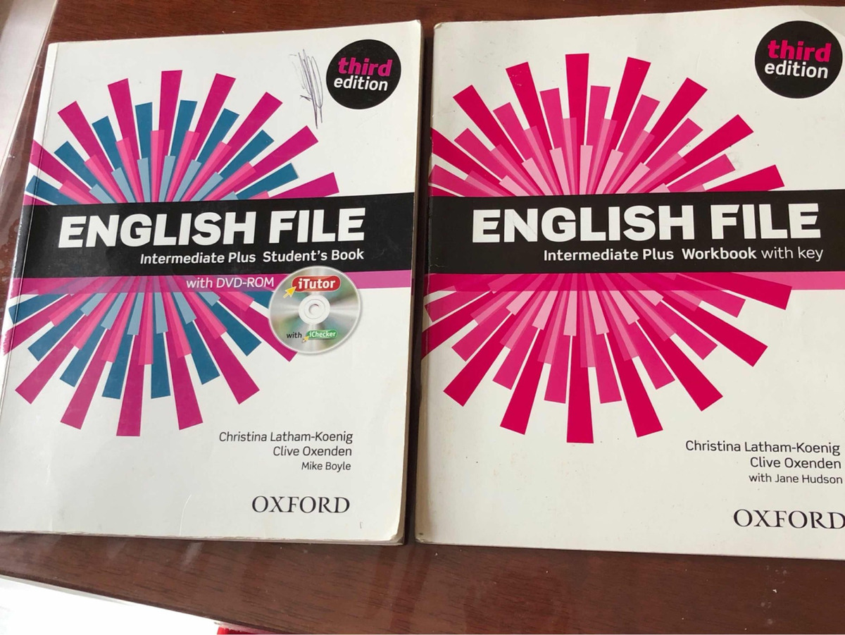 New English File Intermediate Plus Students Book