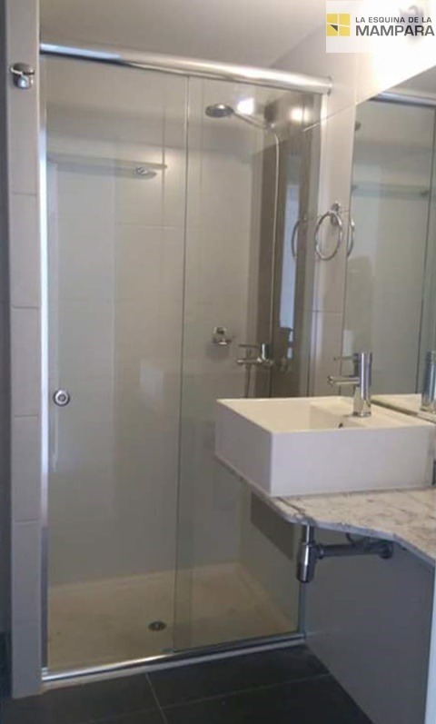 Mampara De Baño Vidrio Cristal Templado 130x185 La Esquina - U$S 355,00