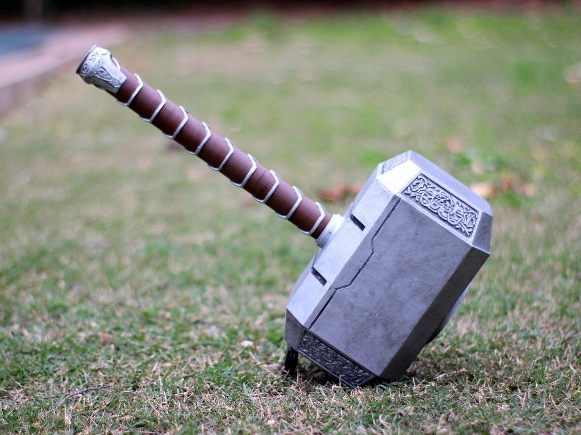 Martillo Thor, Mjolnir Tamaño Real Marvel Comic Con 8