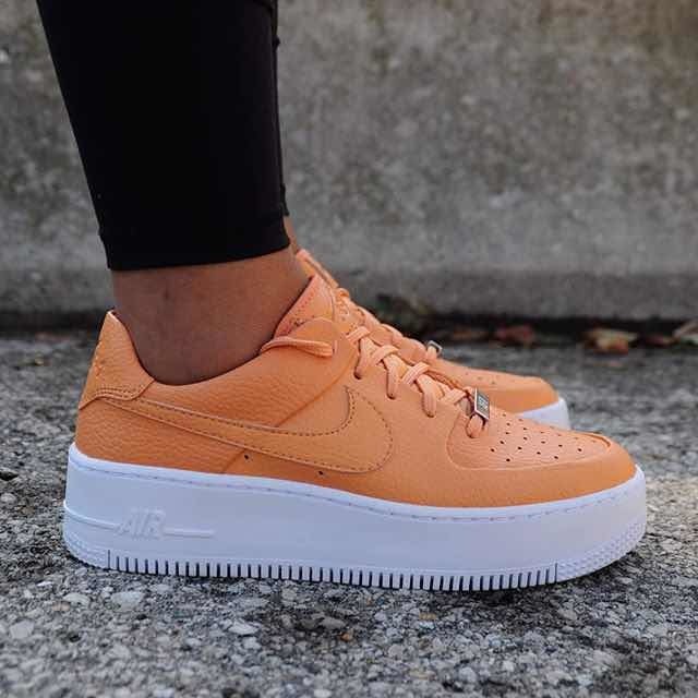 nike air force 1 low naranja