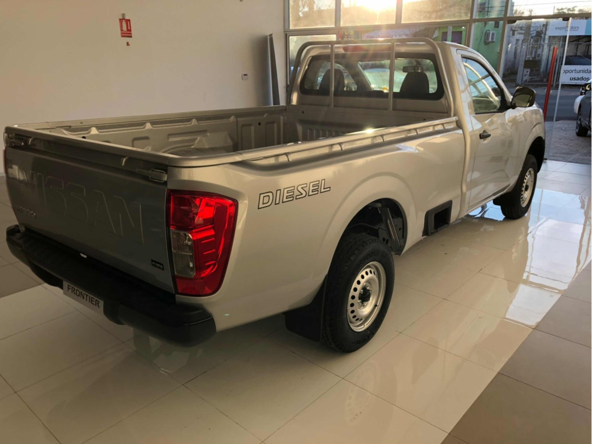 Nissan Np300 Frontier 2.5 S 161 Hp Pick Up 2020 - U$S 33.205 en Mercado