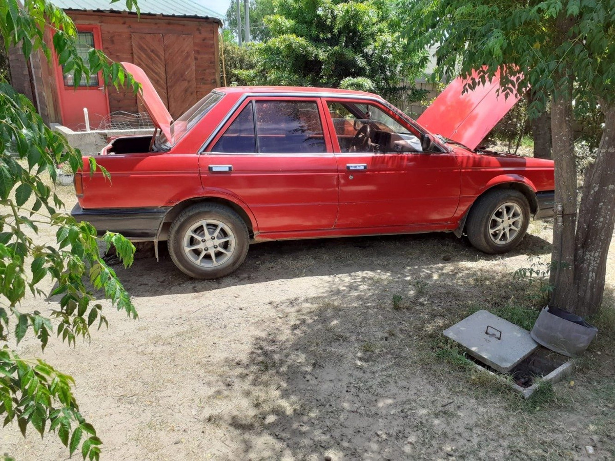 Nissan sunny 1992