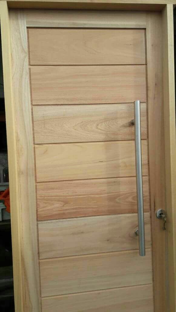 Puerta Exterior De Madera Aberturas La Casona - $ 6.500,00 en Mercado Libre