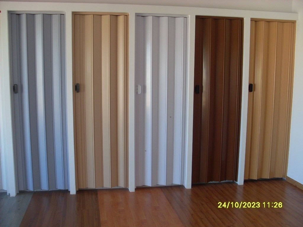 Puertas Plegables Pvc Colocacion En El Dia 1,1 X 2,10 Mt - $ 1.990,00