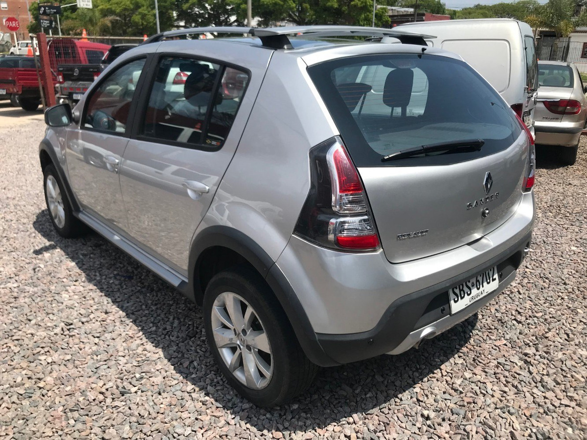 Renault sandero stepway 2014