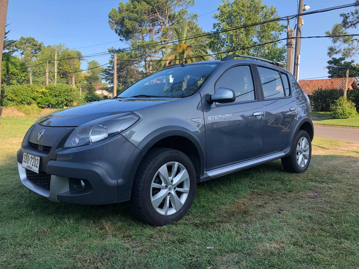 Renault sandero stepway 2014