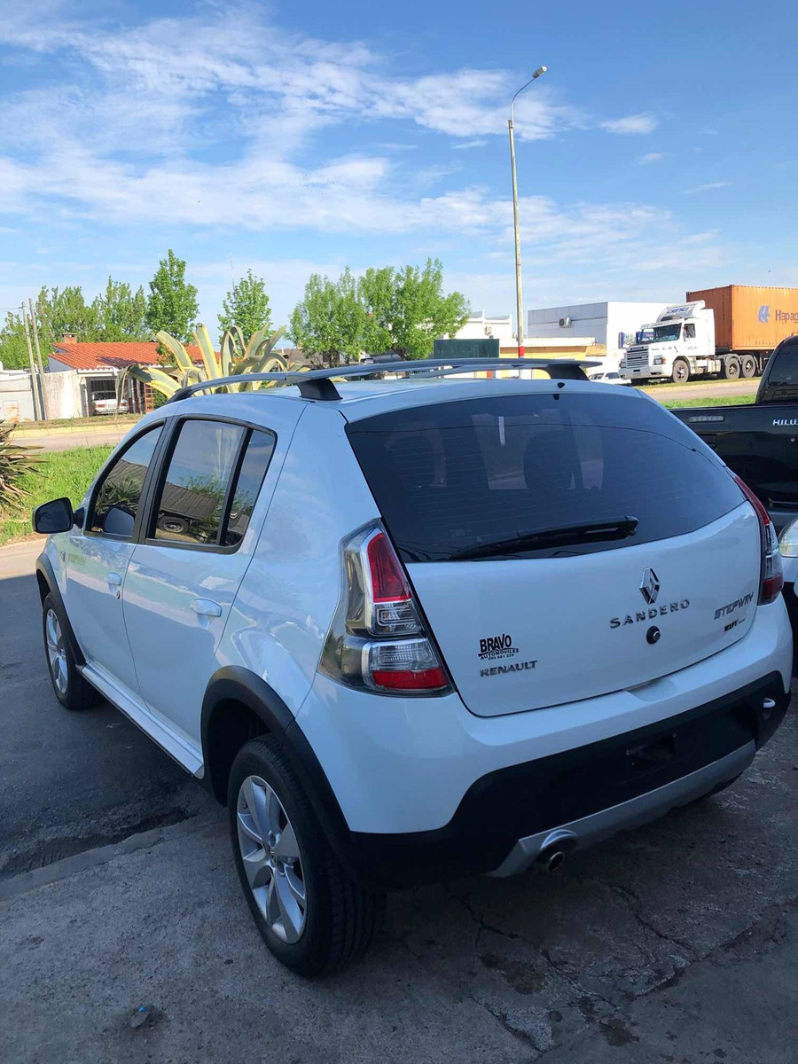 Renault sandero stepway 2014