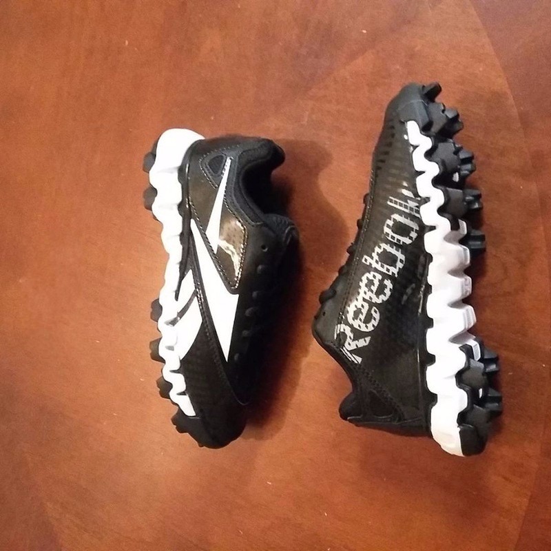 spikes reebok baseball