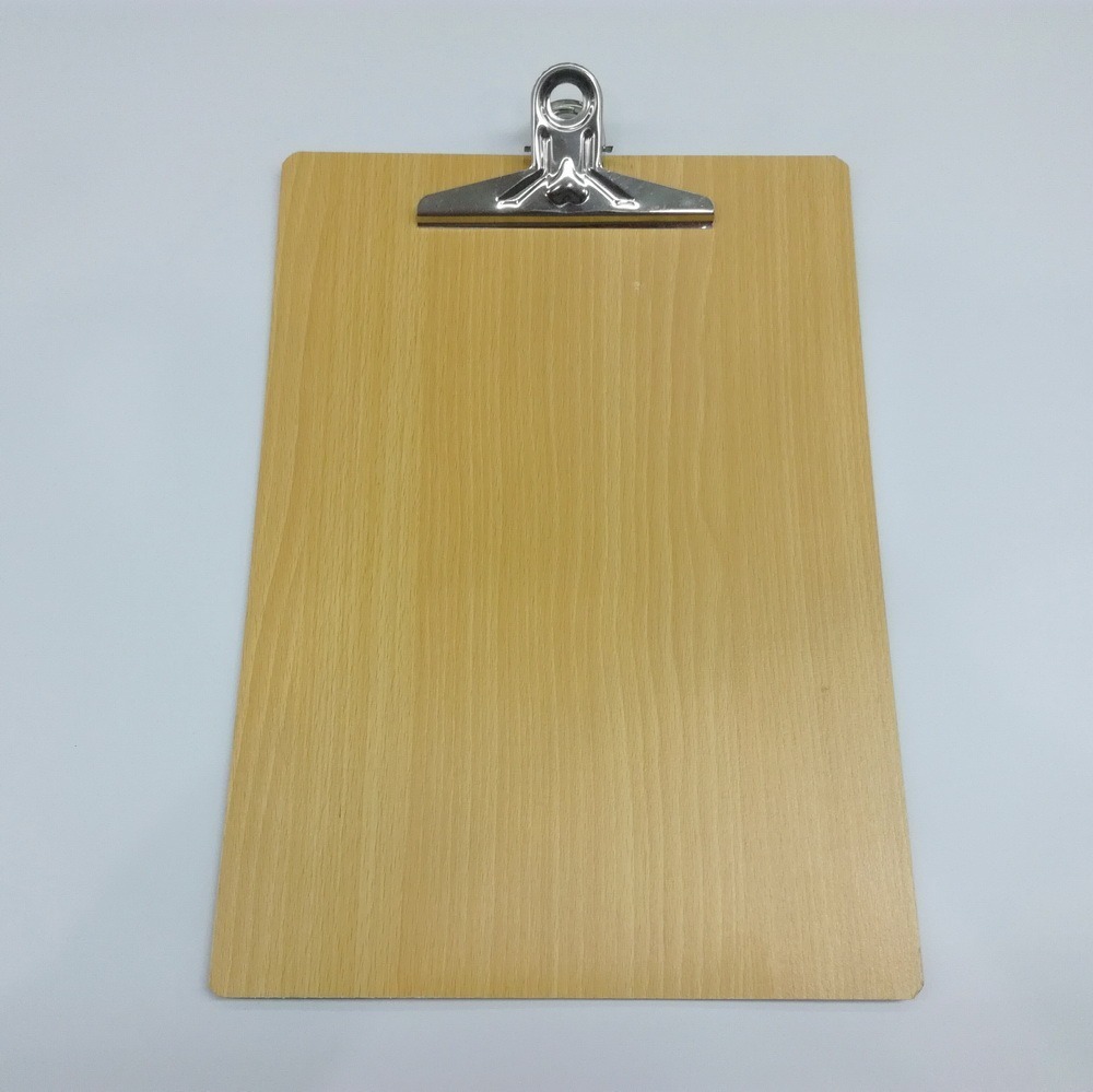 Tabla Con Pinza En Madera Formato A4 - Papelcur - $ 59,00 en Mercado Libre