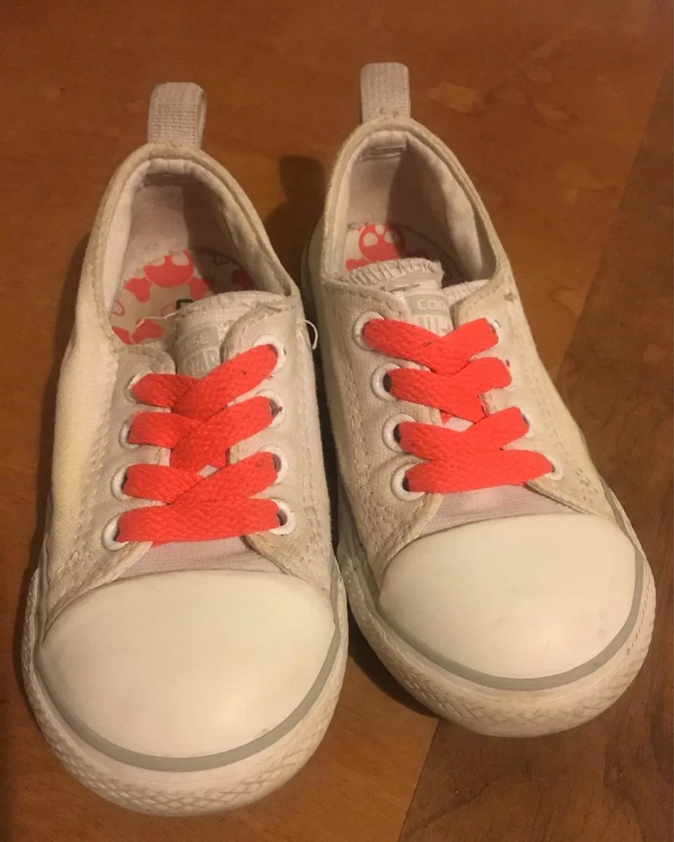 {keywor d} zapatilla converse niña 24