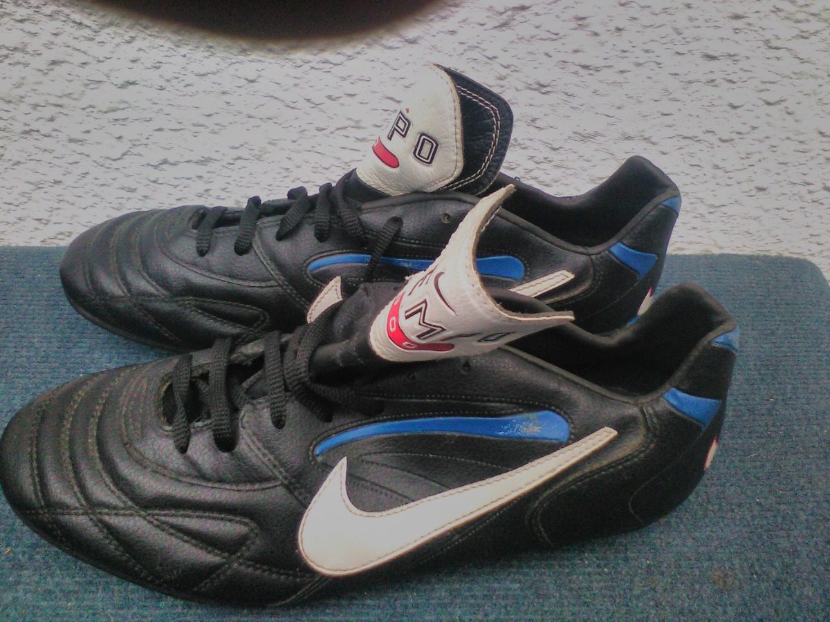 Nike Tiempo Hallenschuhe in 82481 Mittenwald for 5.00 for sale